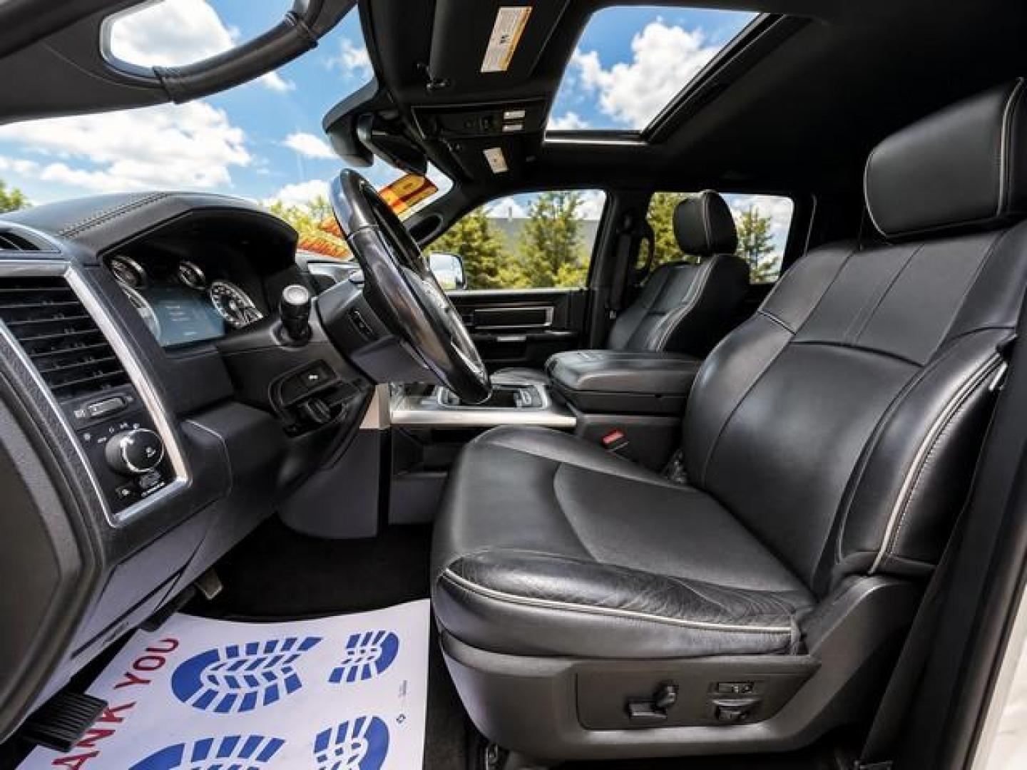 2018 WHITE RAM 1500 (1C6RR7PT2JS) with an V8,5.7L(345 CID),OHV engine, AUTOMATIC transmission, located at 14600 Frazho Road, Warren, MI, 48089, (586) 776-3400, 42.485996, -82.974220 - Photo#7