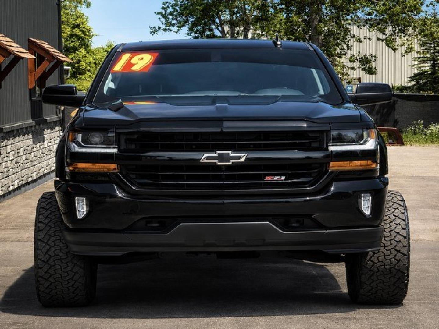 2019 BLACK CHEVROLET SILVERADO 1500 LD (2GCVKPEC2K1) with an V8,5.3L(325 CID),OHV engine, AUTOMATIC transmission, located at 14600 Frazho Road, Warren, MI, 48089, (586) 776-3400, 42.485996, -82.974220- Photo#3