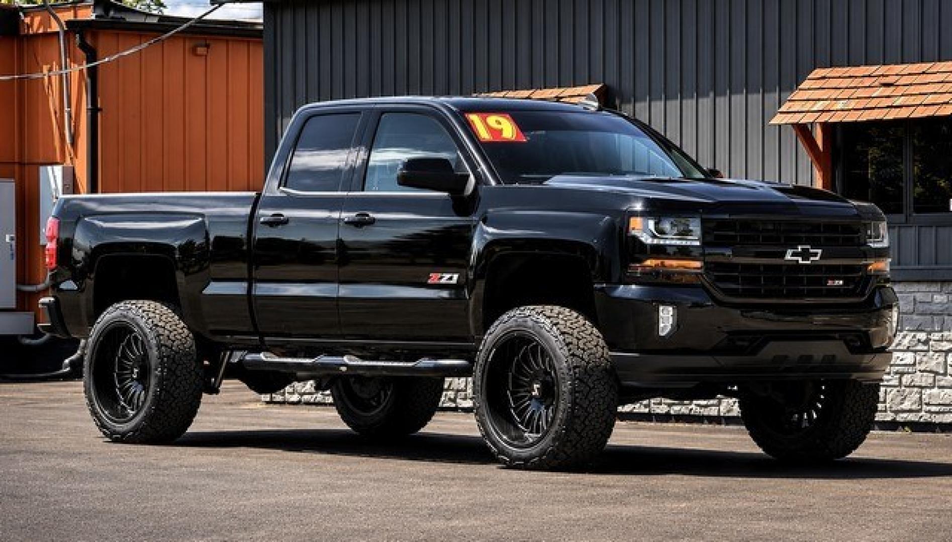 2019 BLACK CHEVROLET SILVERADO 1500 LD (2GCVKPEC2K1) with an V8,5.3L(325 CID),OHV engine, AUTOMATIC transmission, located at 14600 Frazho Road, Warren, MI, 48089, (586) 776-3400, 42.485996, -82.974220- Photo#5