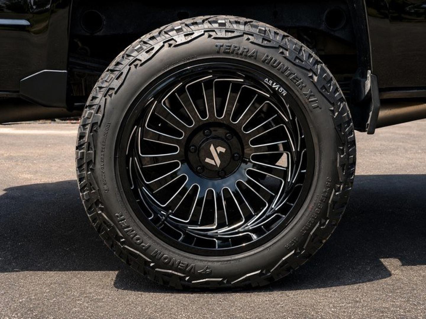 2019 BLACK CHEVROLET SILVERADO 1500 LD (2GCVKPEC2K1) with an V8,5.3L(325 CID),OHV engine, AUTOMATIC transmission, located at 14600 Frazho Road, Warren, MI, 48089, (586) 776-3400, 42.485996, -82.974220- Photo#7