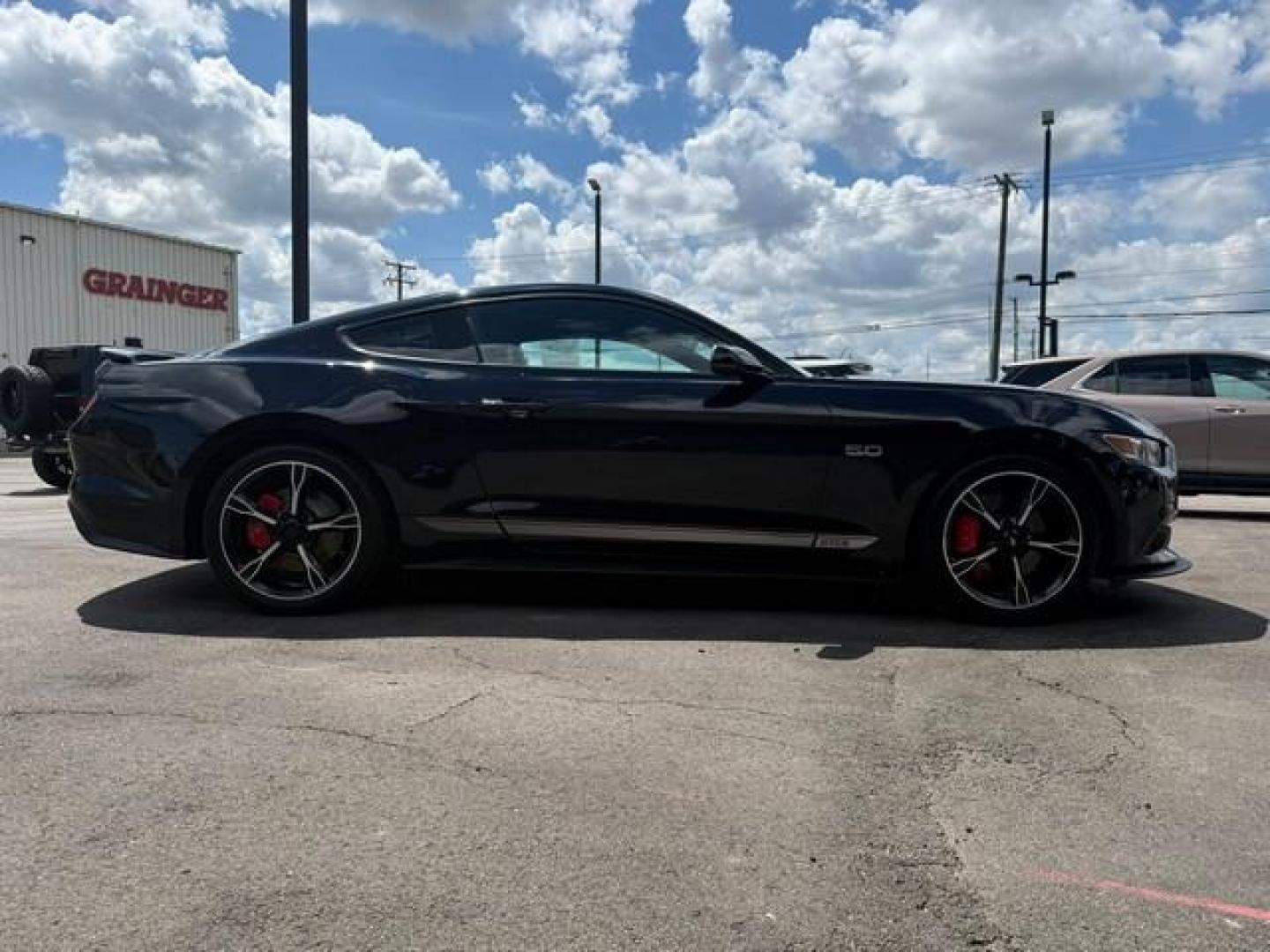 2016 BLACK FORD MUSTANG (1FA6P8CF1G5) with an V8,5.0L(302 CID),DOHC engine, AUTOMATIC transmission, located at 14600 Frazho Road, Warren, MI, 48089, (586) 776-3400, 42.485996, -82.974220 - Photo#3