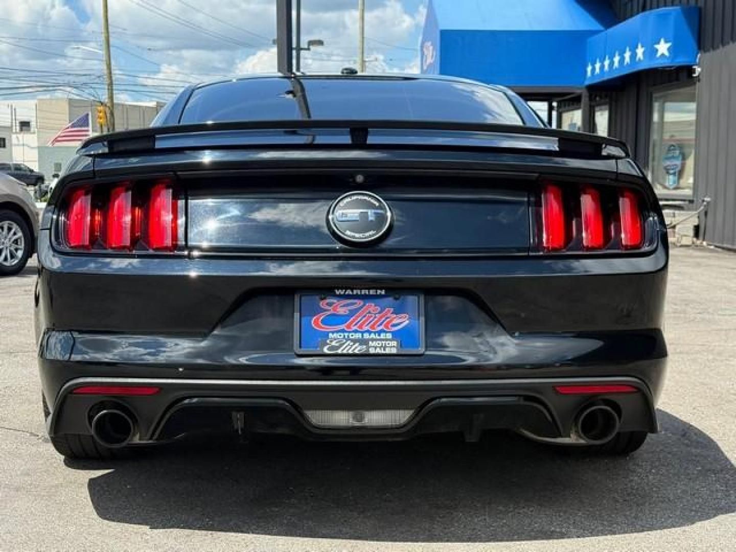 2016 BLACK FORD MUSTANG (1FA6P8CF1G5) with an V8,5.0L(302 CID),DOHC engine, AUTOMATIC transmission, located at 14600 Frazho Road, Warren, MI, 48089, (586) 776-3400, 42.485996, -82.974220 - Photo#5