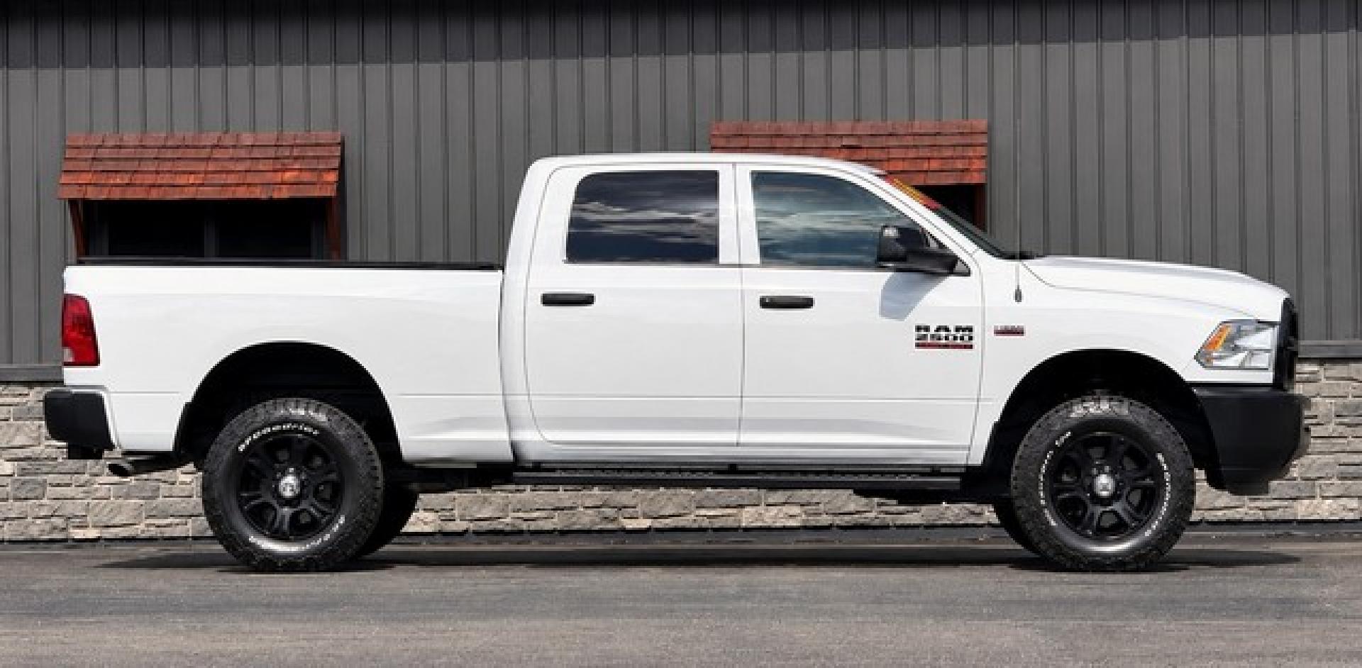 2014 WHITE RAM 2500 (3C6TR5CT0EG) with an V8,5.7L(345 CID),OHV engine, AUTOMATIC transmission, located at 14600 Frazho Road, Warren, MI, 48089, (586) 776-3400, 42.485996, -82.974220- Photo#4