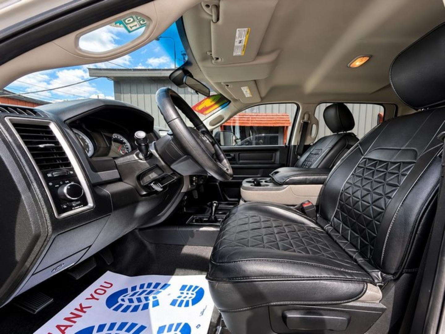 2014 WHITE RAM 2500 (3C6TR5CT0EG) with an V8,5.7L(345 CID),OHV engine, AUTOMATIC transmission, located at 14600 Frazho Road, Warren, MI, 48089, (586) 776-3400, 42.485996, -82.974220- Photo#7