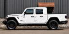 2020 WHITE JEEP GLADIATOR (1C6JJTBG8LL) with an V6,3.6L(220 CID),DOHC engine, AUTOMATIC transmission, located at 14600 Frazho Road, Warren, MI, 48089, (586) 776-3400, 42.485996, -82.974220- Photo#1
