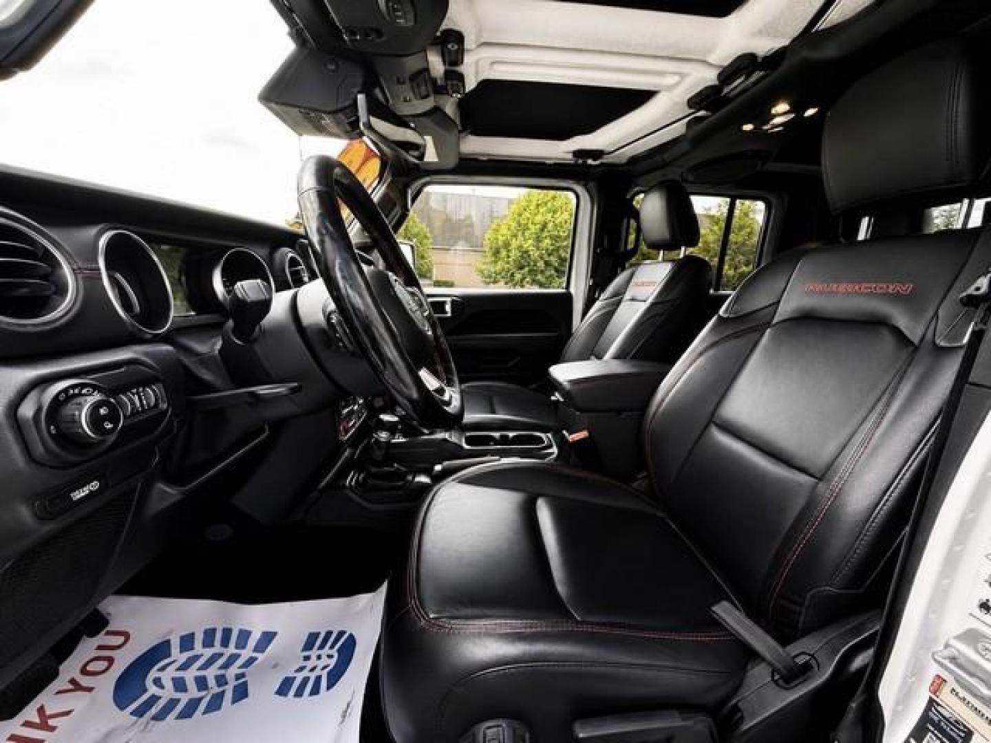 2020 WHITE JEEP GLADIATOR (1C6JJTBG8LL) with an V6,3.6L(220 CID),DOHC engine, AUTOMATIC transmission, located at 14600 Frazho Road, Warren, MI, 48089, (586) 776-3400, 42.485996, -82.974220- Photo#9