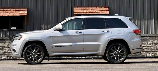 photo of 2018 JEEP GRAND CHEROKEE 