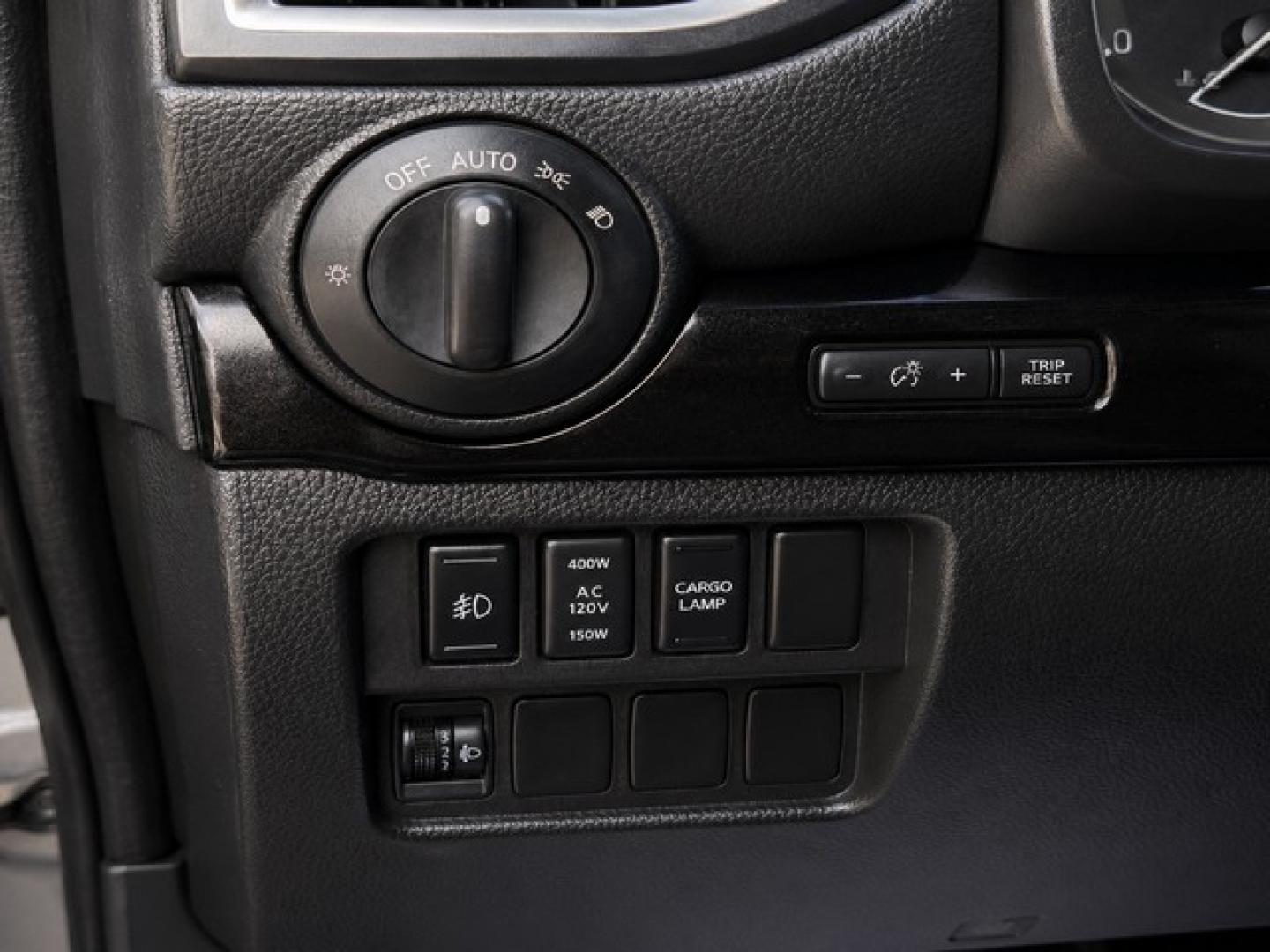 2018 GRAY NISSAN TITAN XD (1N6BA1F41JN) with an V8,5.0L(305 CID),DOHC engine, AUTOMATIC transmission, located at 14600 Frazho Road, Warren, MI, 48089, (586) 776-3400, 42.485996, -82.974220- Photo#15