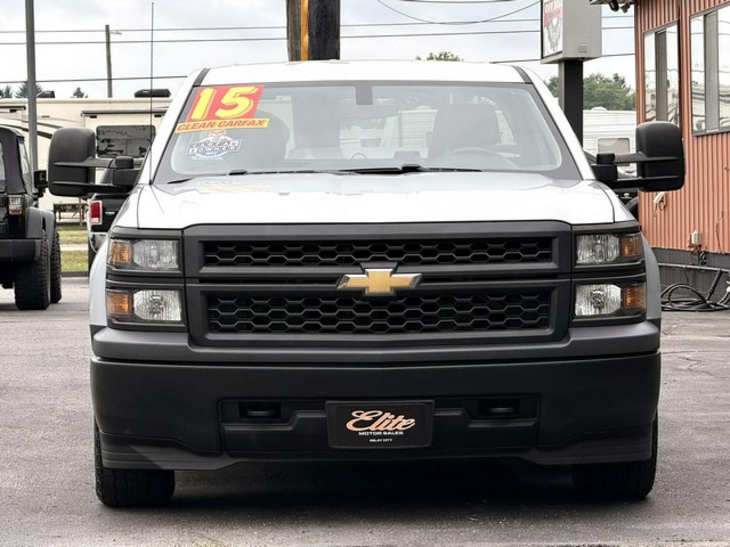 2015 SILVER CHEVROLET SILVERADO 1500 (1GCVKPEH5FZ) with an V6,4.3L(262 CID),OHV engine, AUTOMATIC transmission, located at 14600 Frazho Road, Warren, MI, 48089, (586) 776-3400, 42.485996, -82.974220- Photo#2