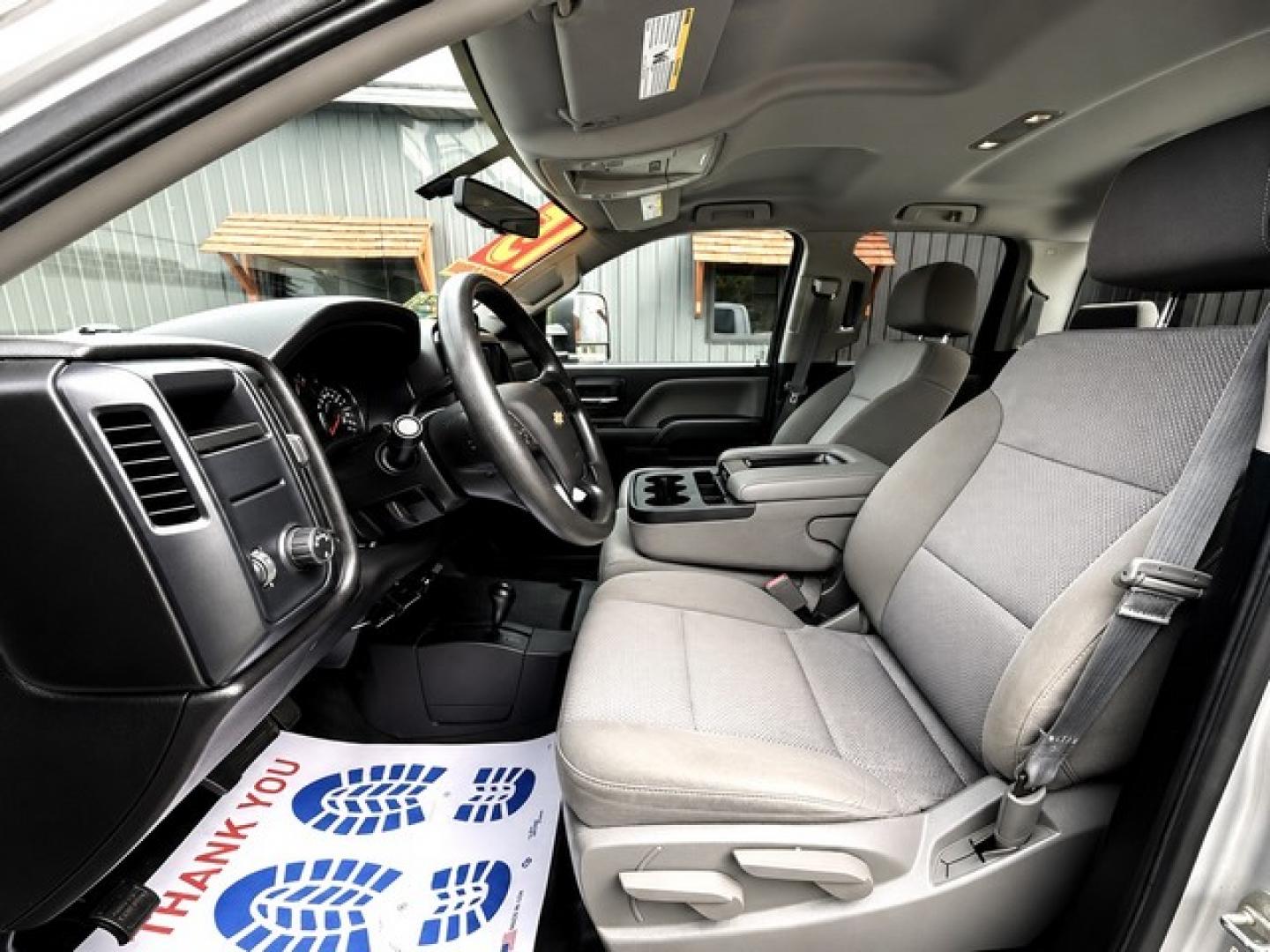 2015 SILVER CHEVROLET SILVERADO 1500 (1GCVKPEH5FZ) with an V6,4.3L(262 CID),OHV engine, AUTOMATIC transmission, located at 14600 Frazho Road, Warren, MI, 48089, (586) 776-3400, 42.485996, -82.974220- Photo#6