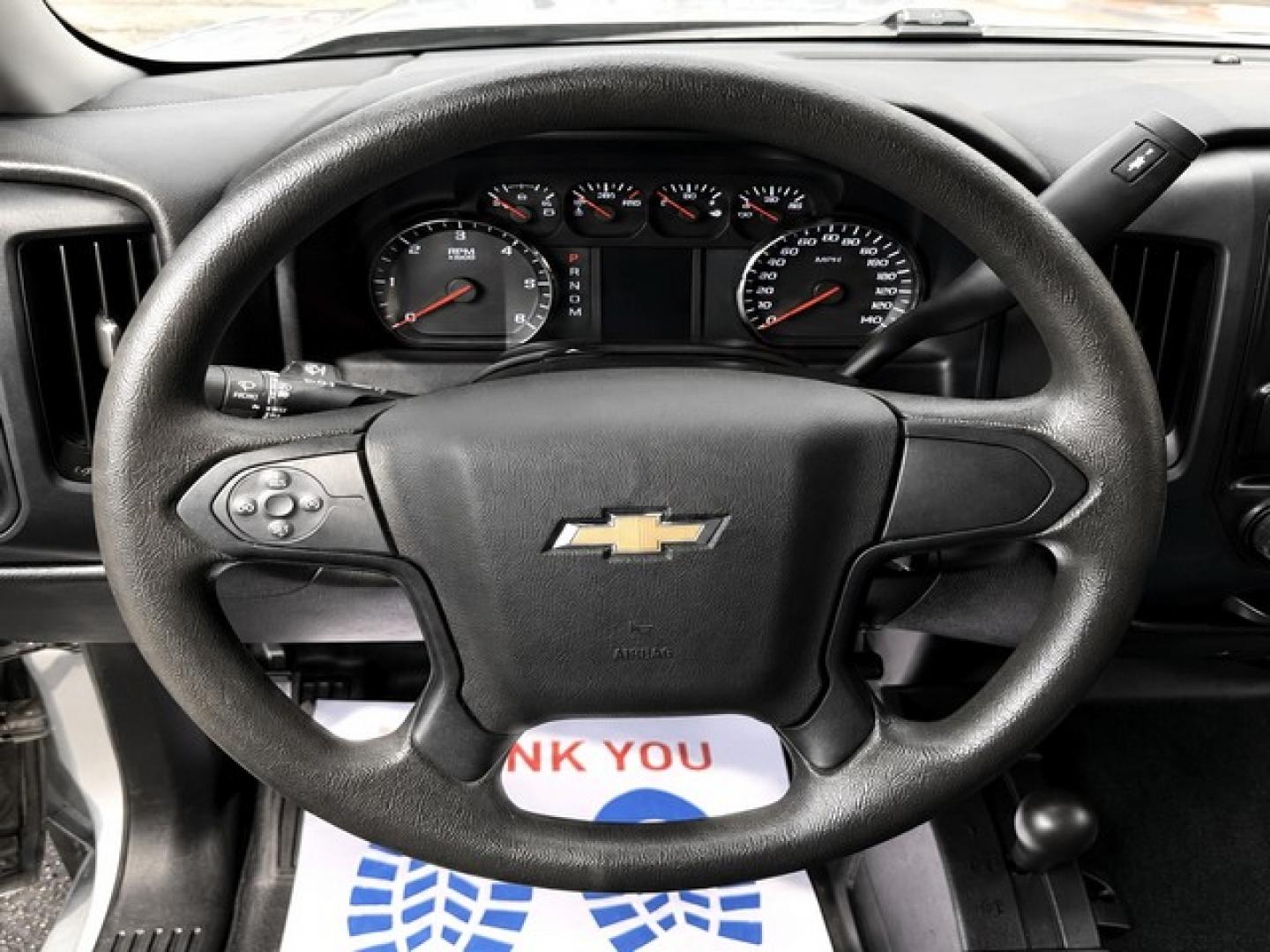 2015 SILVER CHEVROLET SILVERADO 1500 (1GCVKPEH5FZ) with an V6,4.3L(262 CID),OHV engine, AUTOMATIC transmission, located at 14600 Frazho Road, Warren, MI, 48089, (586) 776-3400, 42.485996, -82.974220- Photo#9