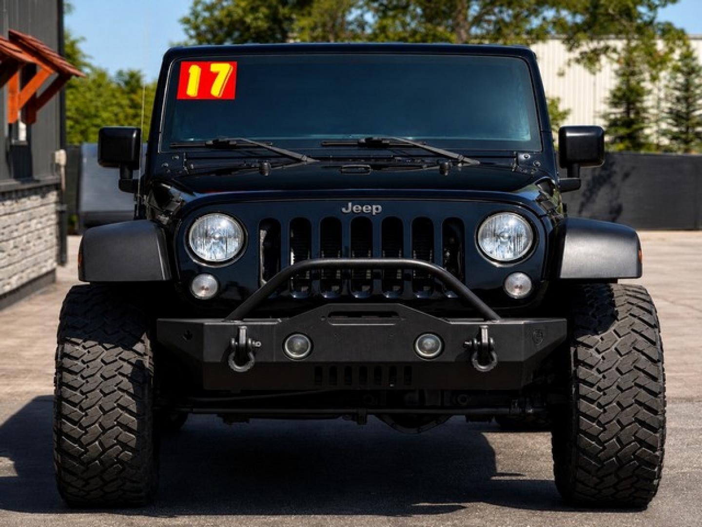 2017 BLACK JEEP WRANGLER (1C4HJWFG4HL) with an V6,3.6L(220 CID),DOHC engine, AUTOMATIC transmission, located at 14600 Frazho Road, Warren, MI, 48089, (586) 776-3400, 42.485996, -82.974220- Photo#2