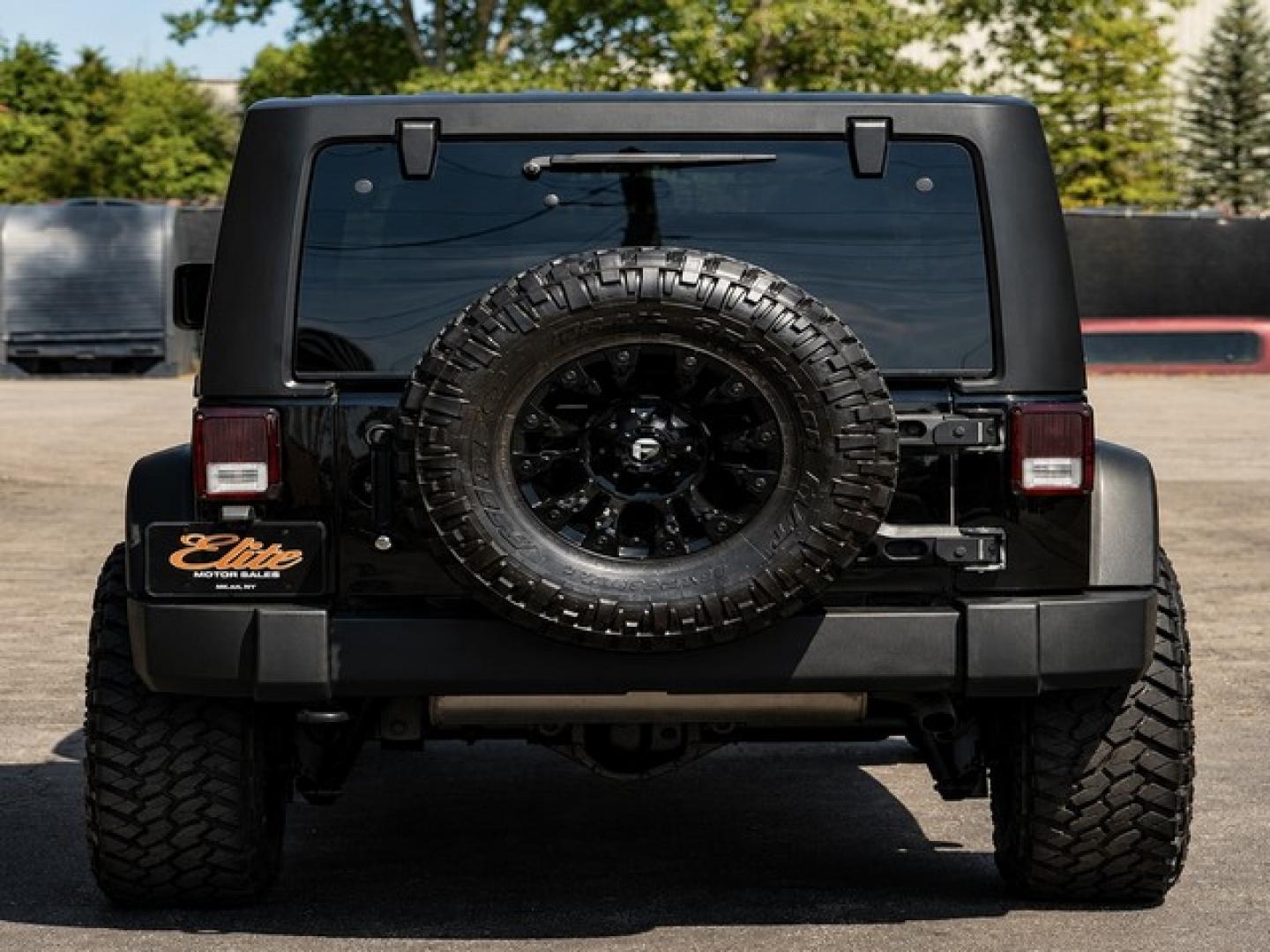 2017 BLACK JEEP WRANGLER (1C4HJWFG4HL) with an V6,3.6L(220 CID),DOHC engine, AUTOMATIC transmission, located at 14600 Frazho Road, Warren, MI, 48089, (586) 776-3400, 42.485996, -82.974220- Photo#5