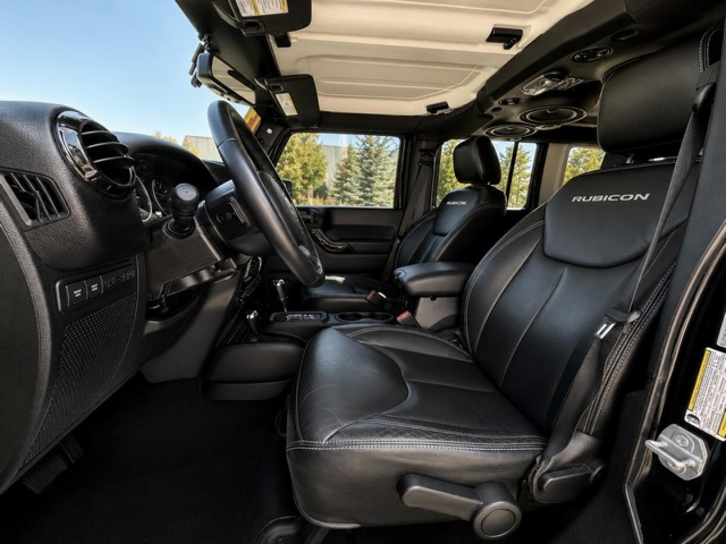 2017 BLACK JEEP WRANGLER (1C4HJWFG4HL) with an V6,3.6L(220 CID),DOHC engine, AUTOMATIC transmission, located at 14600 Frazho Road, Warren, MI, 48089, (586) 776-3400, 42.485996, -82.974220- Photo#8