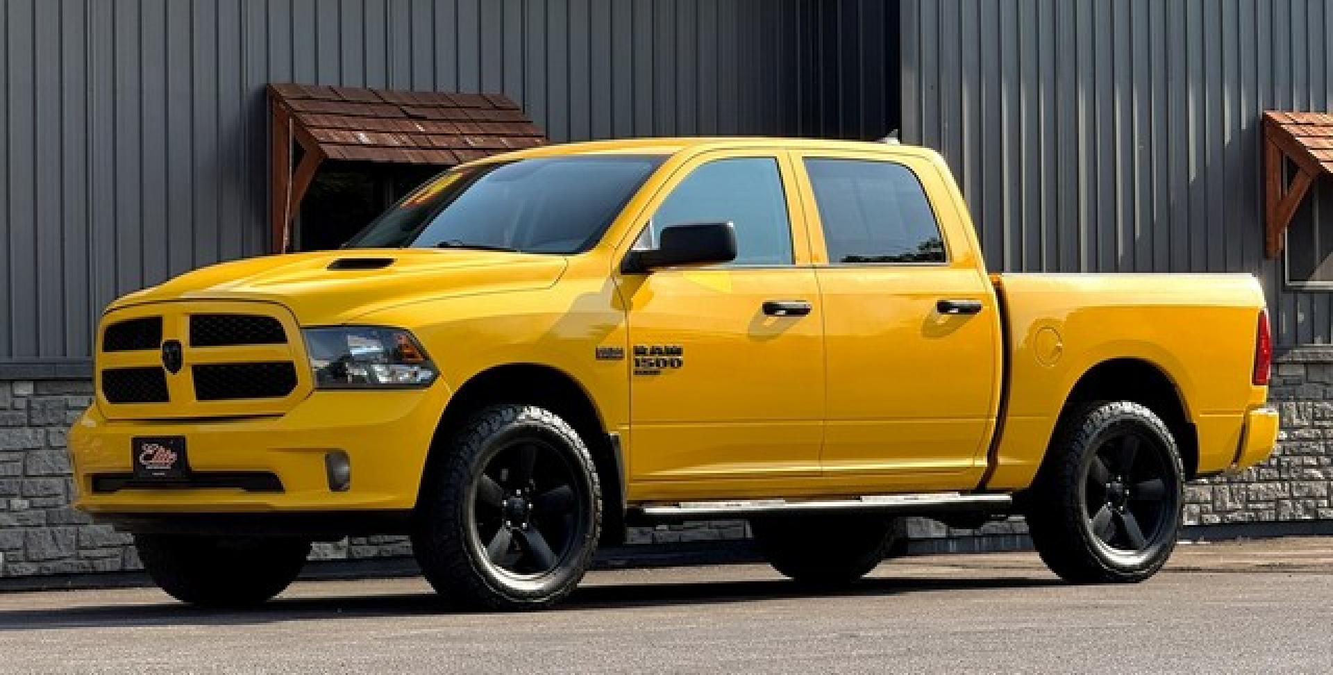 2019 STINGER YELLOW RAM 1500 CLASSIC (1C6RR7KT4KS) with an V8,5.7L(345 CID), engine, AUTOMATIC transmission, located at 14600 Frazho Road, Warren, MI, 48089, (586) 776-3400, 42.485996, -82.974220- Photo#3