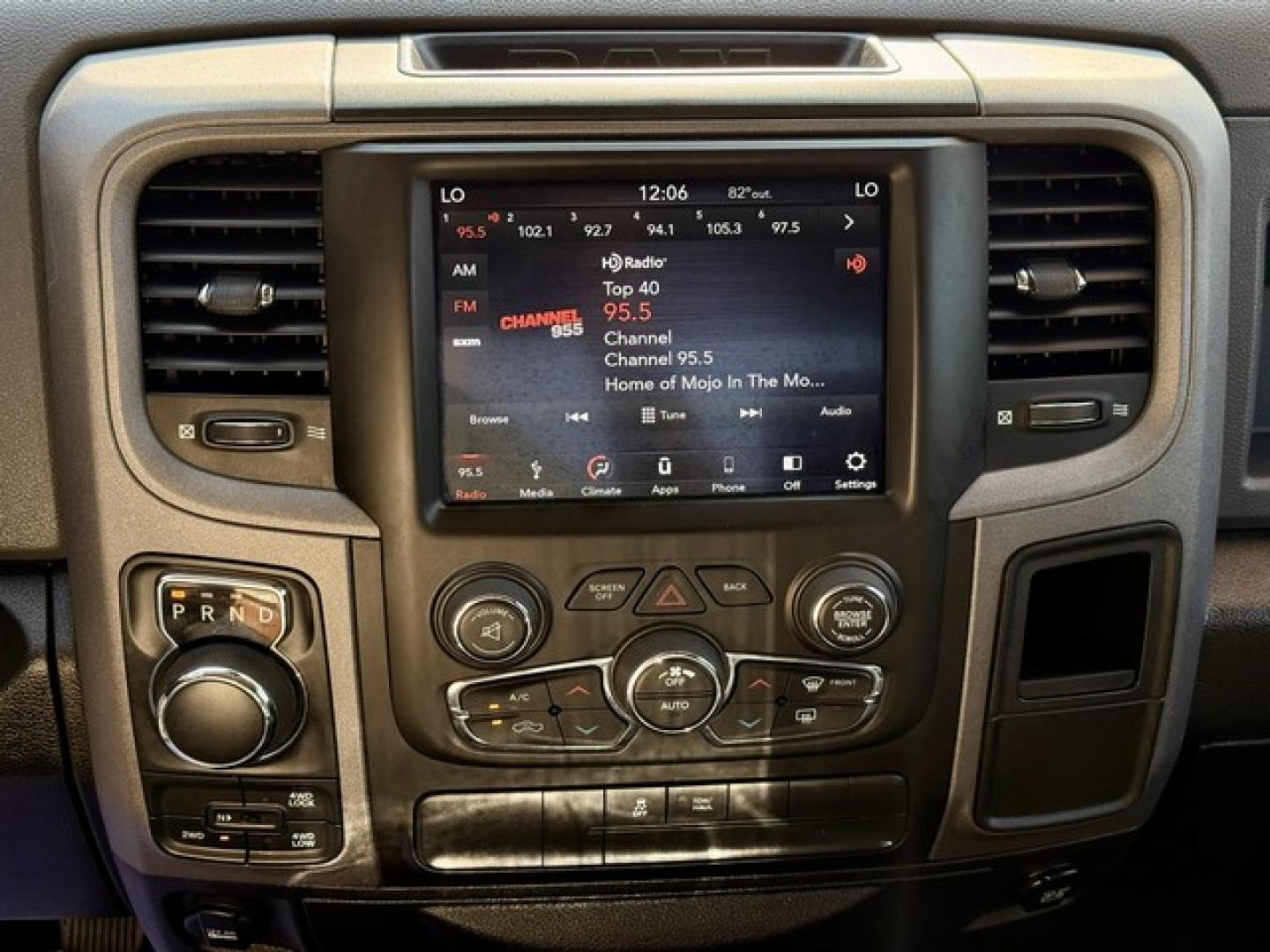 2019 STINGER YELLOW RAM 1500 CLASSIC (1C6RR7KT4KS) with an V8,5.7L(345 CID), engine, AUTOMATIC transmission, located at 14600 Frazho Road, Warren, MI, 48089, (586) 776-3400, 42.485996, -82.974220- Photo#10