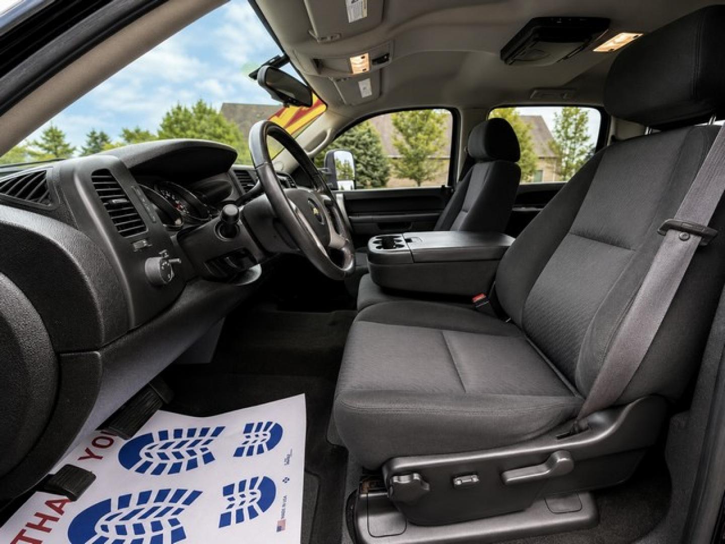 2012 BLACK CHEVROLET SILVERADO 1500 (1GCPKSE71CF) with an V8,5.3L(325 CID),OHV engine, AUTOMATIC transmission, located at 14600 Frazho Road, Warren, MI, 48089, (586) 776-3400, 42.485996, -82.974220- Photo#6