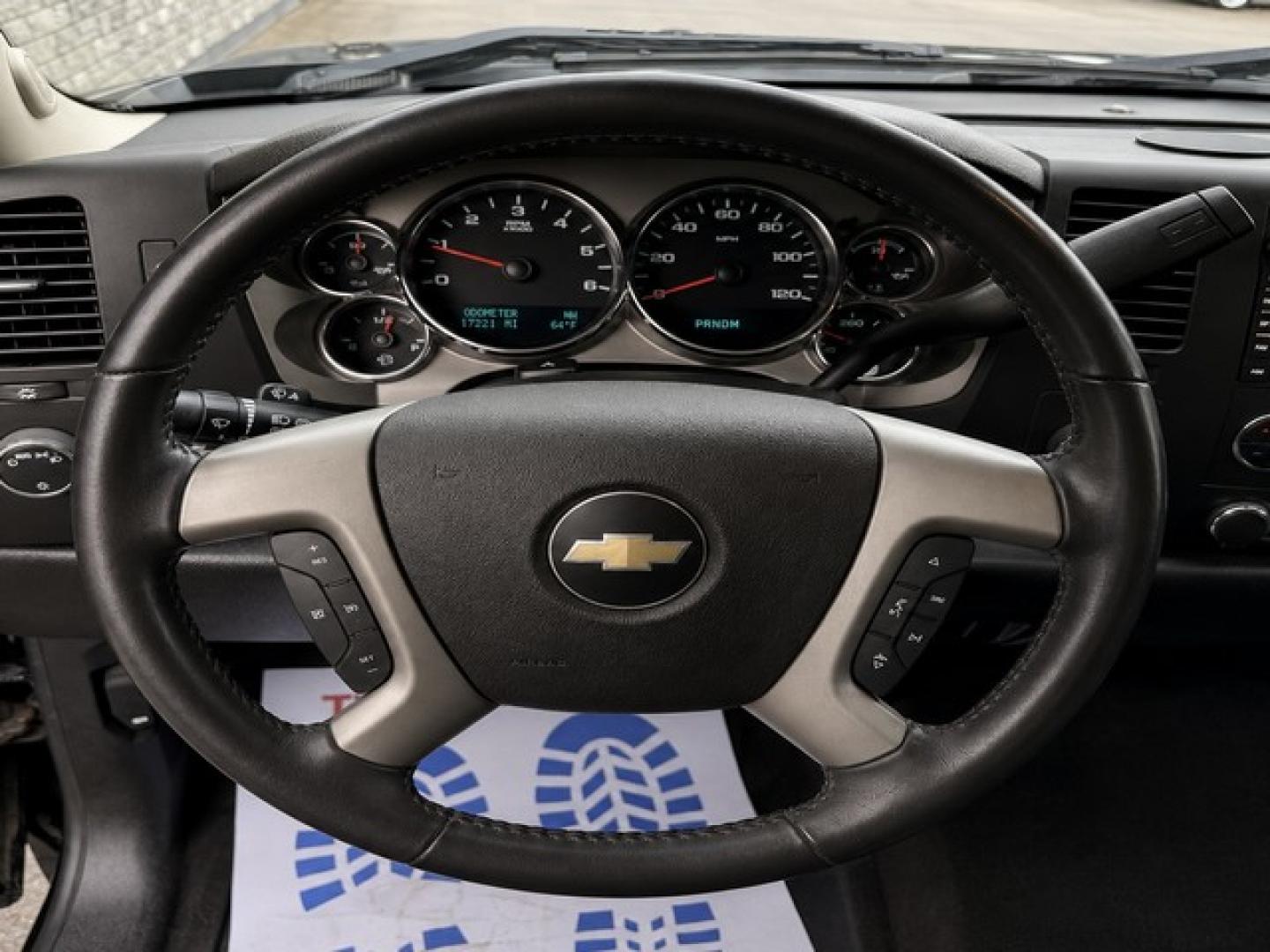 2012 BLACK CHEVROLET SILVERADO 1500 (1GCPKSE71CF) with an V8,5.3L(325 CID),OHV engine, AUTOMATIC transmission, located at 14600 Frazho Road, Warren, MI, 48089, (586) 776-3400, 42.485996, -82.974220- Photo#8