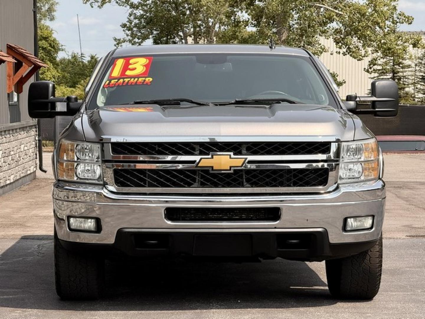 2013 GRAY CHEVROLET SILVERADO 2500 HD (1GC1KXCG0DF) with an V8,6.0L(364 CID),OHV engine, AUTOMATIC transmission, located at 14600 Frazho Road, Warren, MI, 48089, (586) 776-3400, 42.485996, -82.974220- Photo#4
