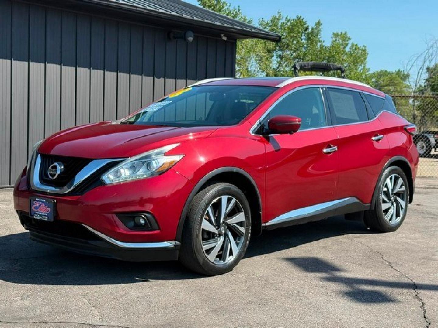 2018 RED NISSAN MURANO (5N1AZ2MH5JN) with an V6,3.5L( CID),DOHC engine, AUTOMATIC transmission, located at 14600 Frazho Road, Warren, MI, 48089, (586) 776-3400, 42.485996, -82.974220- Photo#1