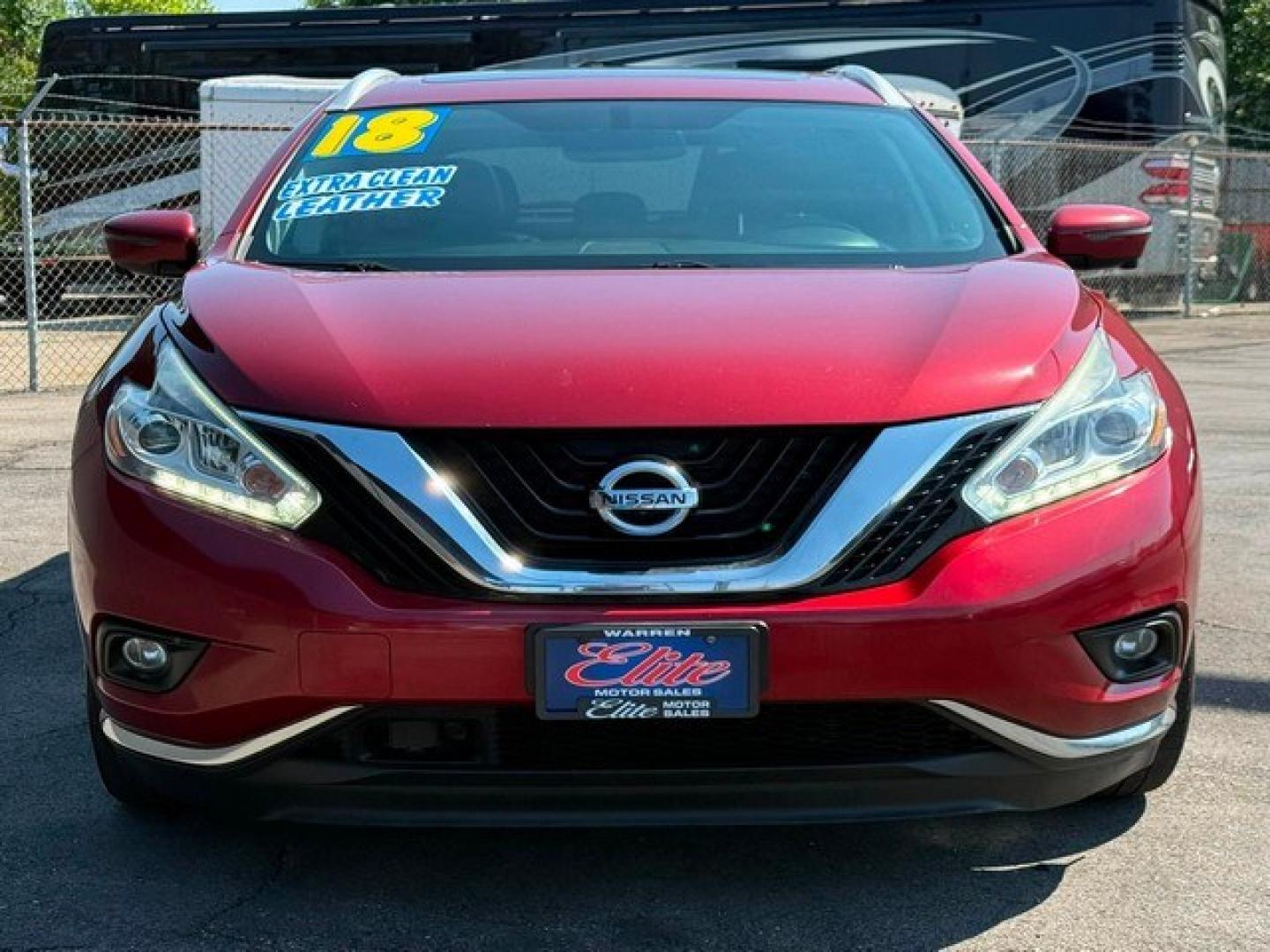 2018 RED NISSAN MURANO (5N1AZ2MH5JN) with an V6,3.5L( CID),DOHC engine, AUTOMATIC transmission, located at 14600 Frazho Road, Warren, MI, 48089, (586) 776-3400, 42.485996, -82.974220- Photo#2