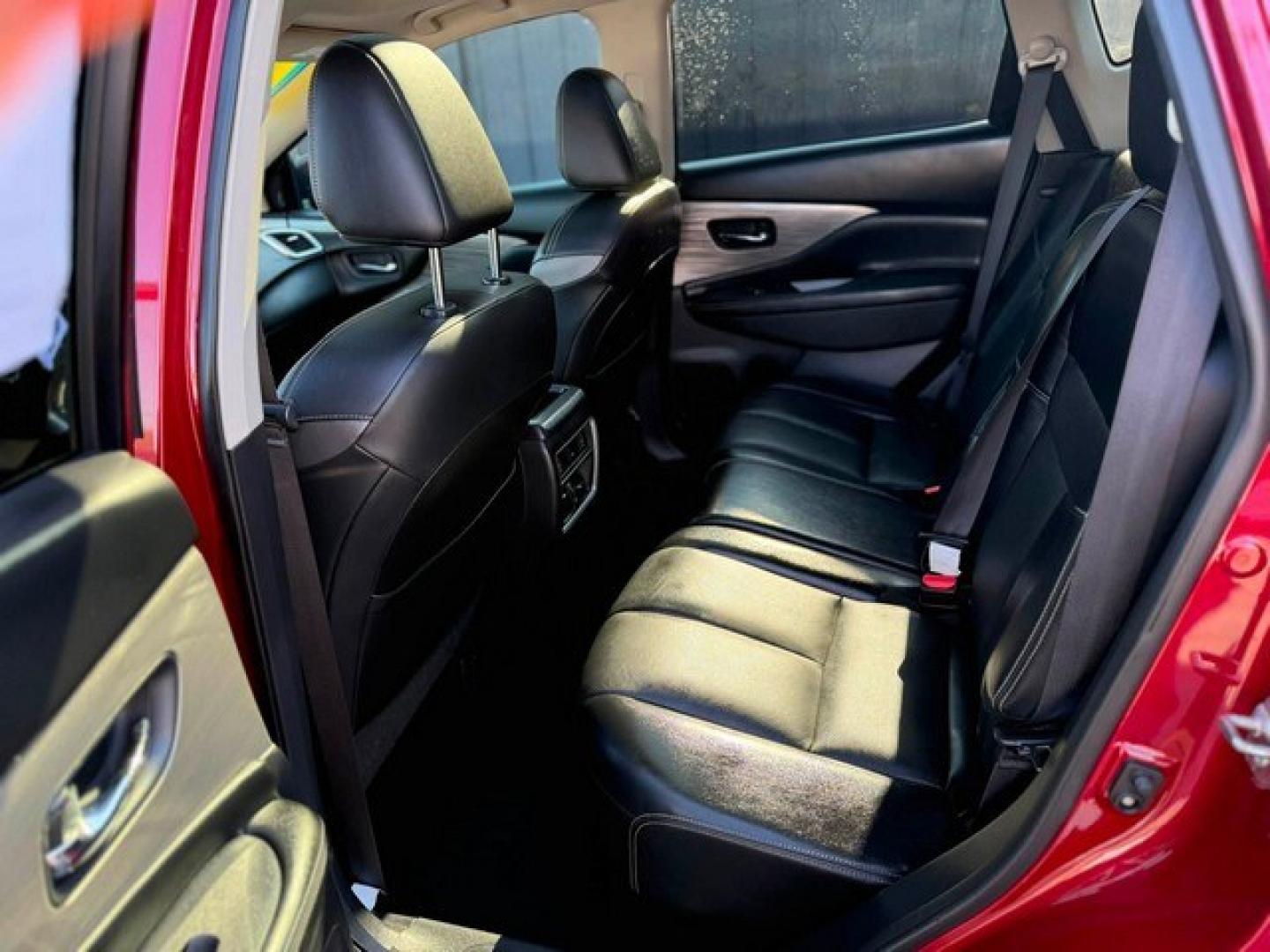 2018 RED NISSAN MURANO (5N1AZ2MH5JN) with an V6,3.5L( CID),DOHC engine, AUTOMATIC transmission, located at 14600 Frazho Road, Warren, MI, 48089, (586) 776-3400, 42.485996, -82.974220- Photo#10