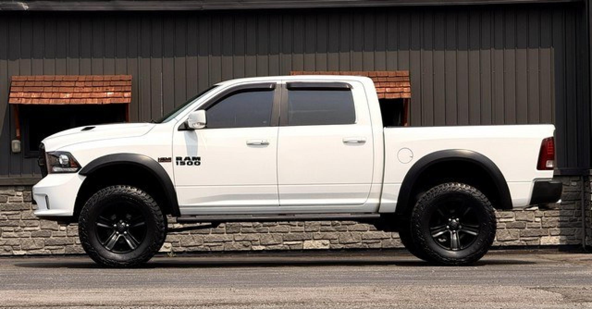 2017 BRIGHT WHITE RAM 1500 (1C6RR7MTXHS) with an V8,5.7L(345 CID),OHV engine, AUTOMATIC transmission, located at 14600 Frazho Road, Warren, MI, 48089, (586) 776-3400, 42.485996, -82.974220- Photo#1
