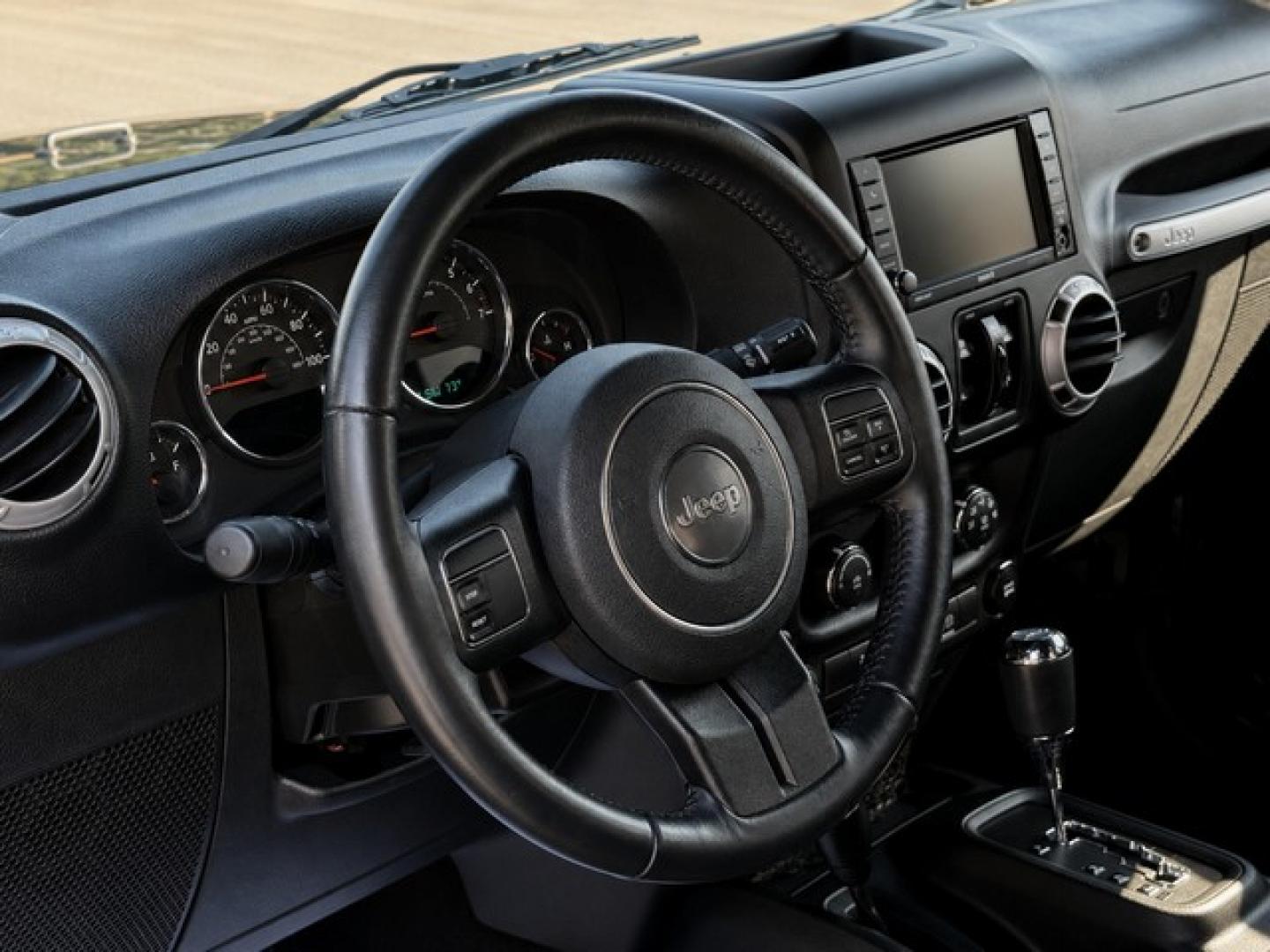 2017 BLACK JEEP WRANGLER (1C4BJWEG4HL) with an V6,3.6L(220 CID),DOHC engine, AUTOMATIC transmission, located at 14600 Frazho Road, Warren, MI, 48089, (586) 776-3400, 42.485996, -82.974220- Photo#8