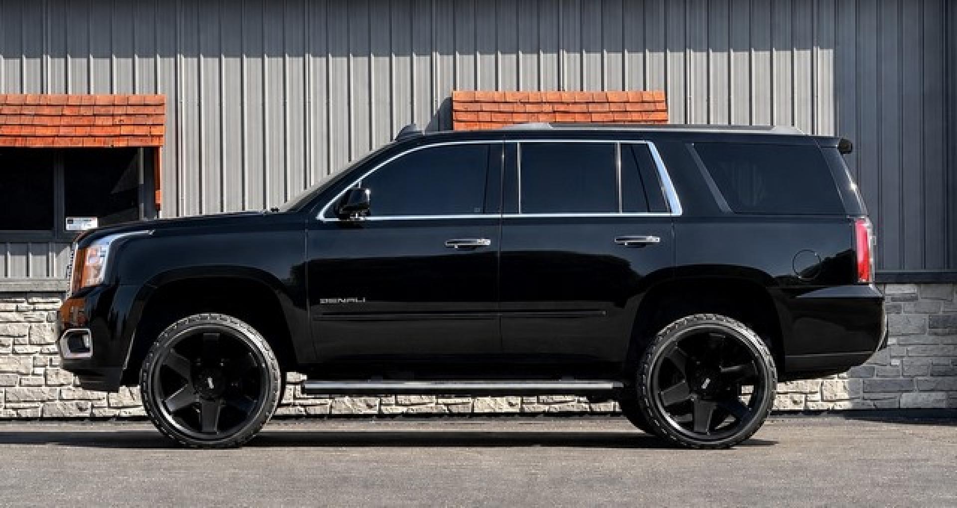 2016 BLACK GMC YUKON DENALI (1GKS2CKJ7GR) with an V8,6.2L(376 CID),OHV engine, AUTOMATIC transmission, located at 14600 Frazho Road, Warren, MI, 48089, (586) 776-3400, 42.485996, -82.974220- Photo#2