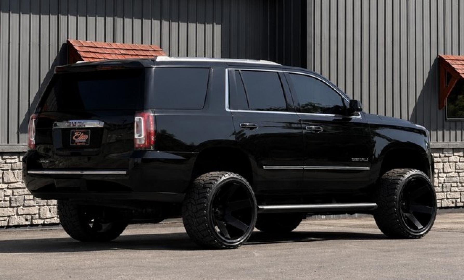 2016 BLACK GMC YUKON DENALI (1GKS2CKJ7GR) with an V8,6.2L(376 CID),OHV engine, AUTOMATIC transmission, located at 14600 Frazho Road, Warren, MI, 48089, (586) 776-3400, 42.485996, -82.974220- Photo#8