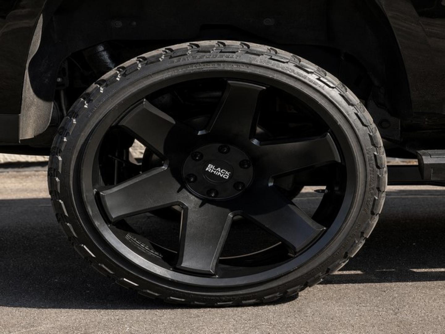2016 BLACK GMC YUKON DENALI (1GKS2CKJ7GR) with an V8,6.2L(376 CID),OHV engine, AUTOMATIC transmission, located at 14600 Frazho Road, Warren, MI, 48089, (586) 776-3400, 42.485996, -82.974220- Photo#9