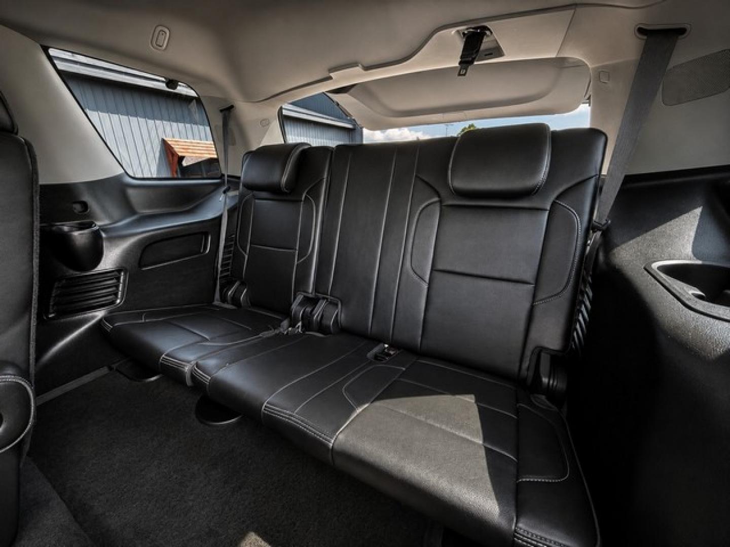 2016 BLACK GMC YUKON DENALI (1GKS2CKJ7GR) with an V8,6.2L(376 CID),OHV engine, AUTOMATIC transmission, located at 14600 Frazho Road, Warren, MI, 48089, (586) 776-3400, 42.485996, -82.974220- Photo#13