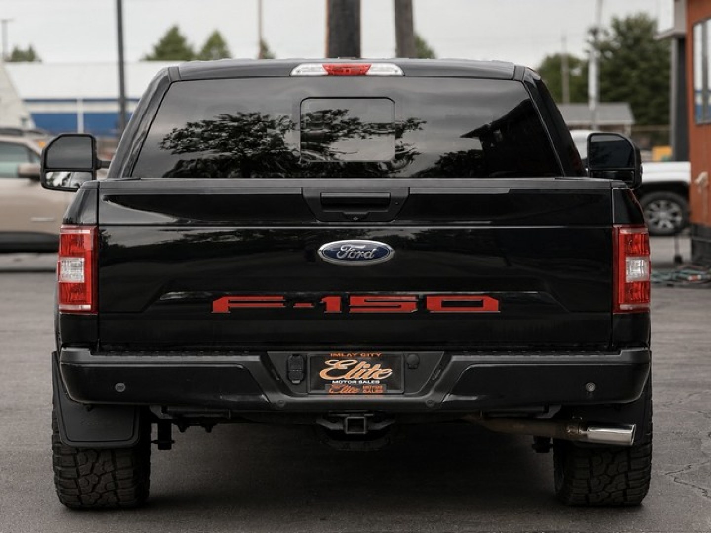 2018 SHADOW BLACK FORD F-150 (1FTFW1E52JF) with an V8,5.0L(302 CID),DOHC engine, AUTOMATIC transmission, located at 14600 Frazho Road, Warren, MI, 48089, (586) 776-3400, 42.485996, -82.974220- Photo#6