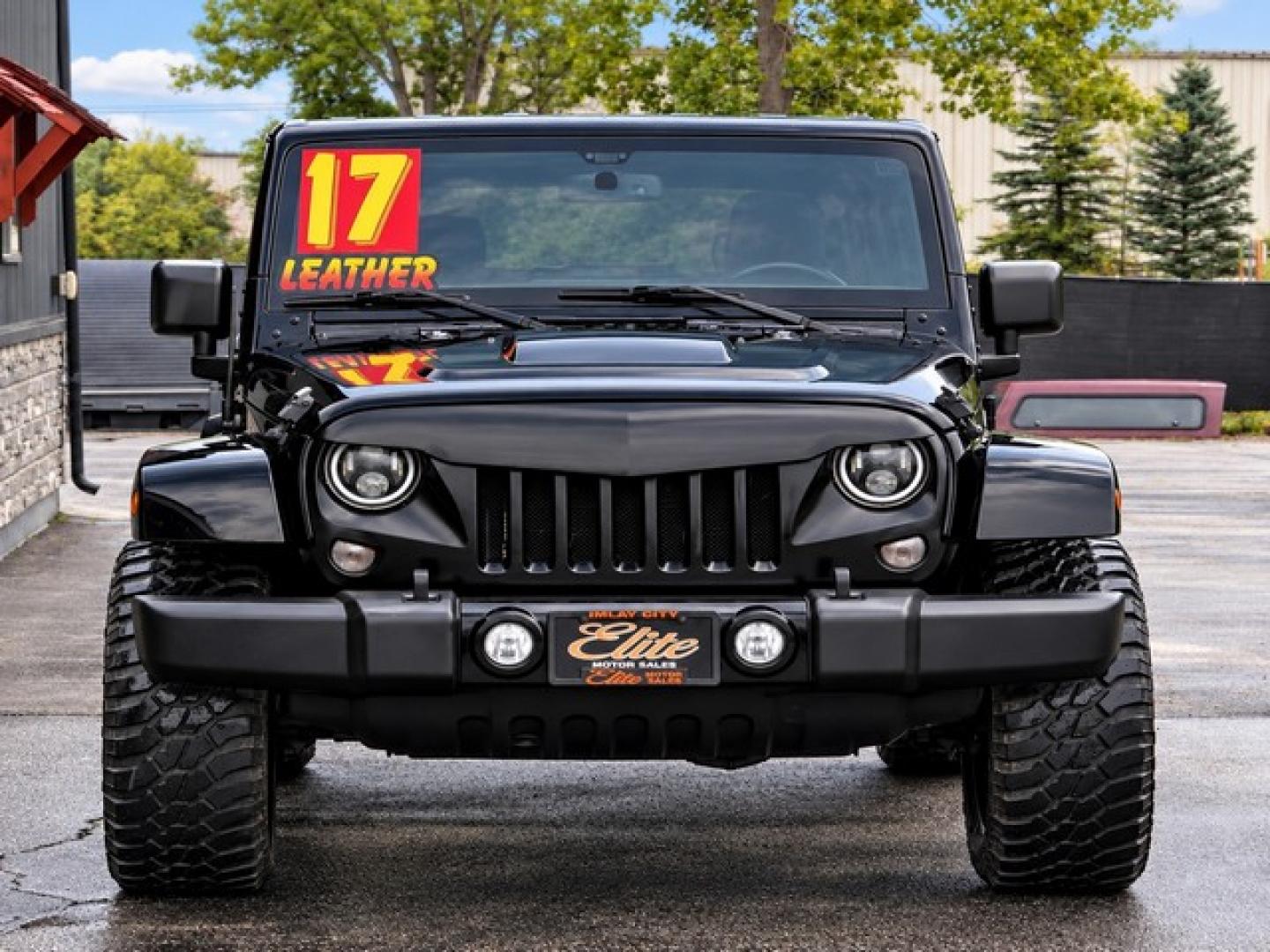 2017 BLACK JEEP WRANGLER (1C4BJWEG3HL) with an V6,3.6L(220 CID),DOHC engine, AUTOMATIC transmission, located at 14600 Frazho Road, Warren, MI, 48089, (586) 776-3400, 42.485996, -82.974220- Photo#5