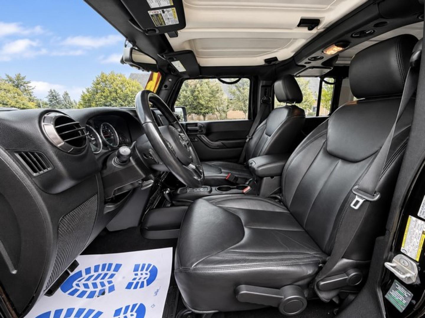 2017 BLACK JEEP WRANGLER (1C4BJWEG3HL) with an V6,3.6L(220 CID),DOHC engine, AUTOMATIC transmission, located at 14600 Frazho Road, Warren, MI, 48089, (586) 776-3400, 42.485996, -82.974220- Photo#9