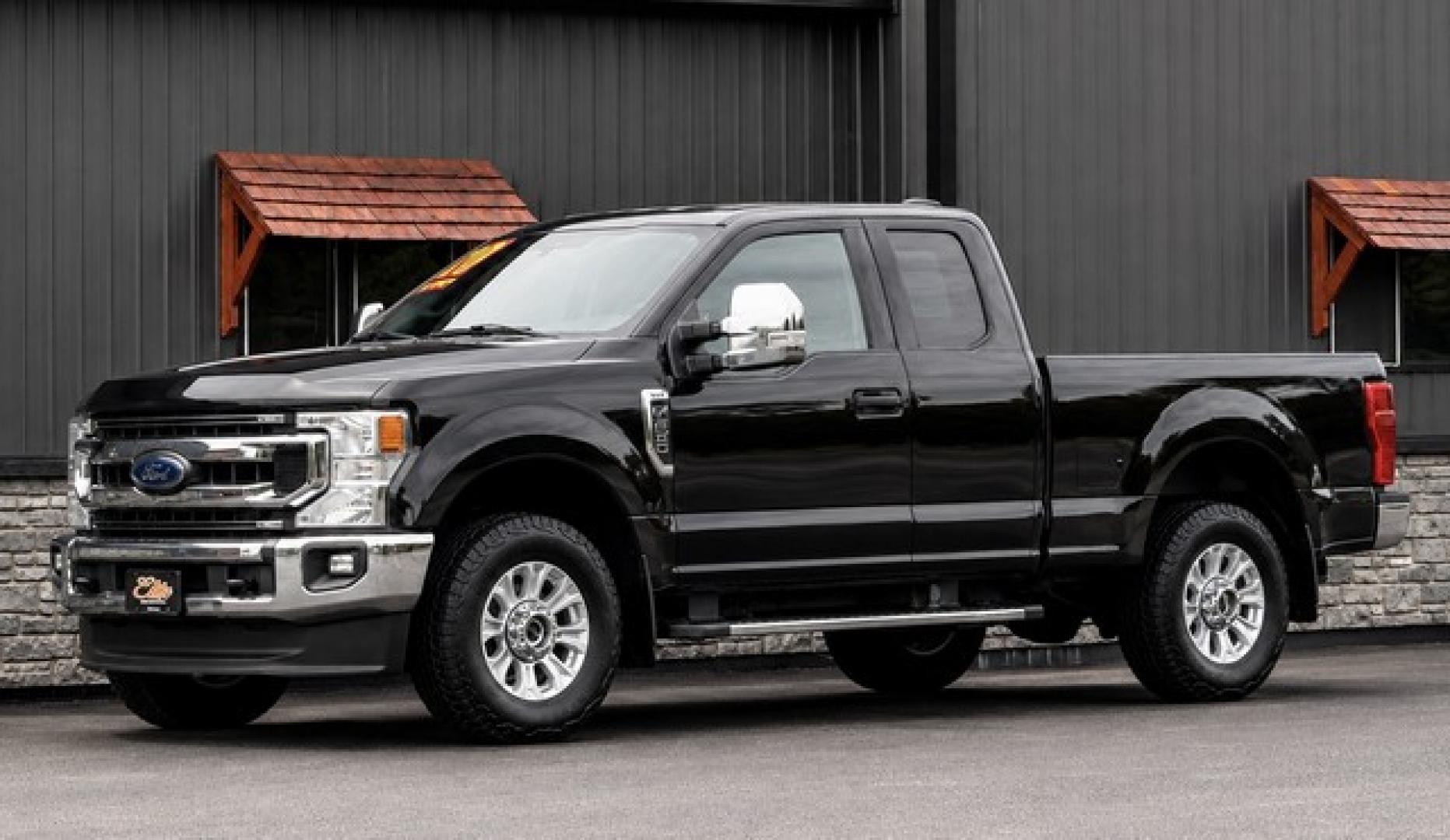 2020 BLACK FORD F-250 SUPER DUTY (1FT7X2B60LE) with an V8,6.2L(379 CID), engine, AUTOMATIC transmission, located at 14600 Frazho Road, Warren, MI, 48089, (586) 776-3400, 42.485996, -82.974220- Photo#1