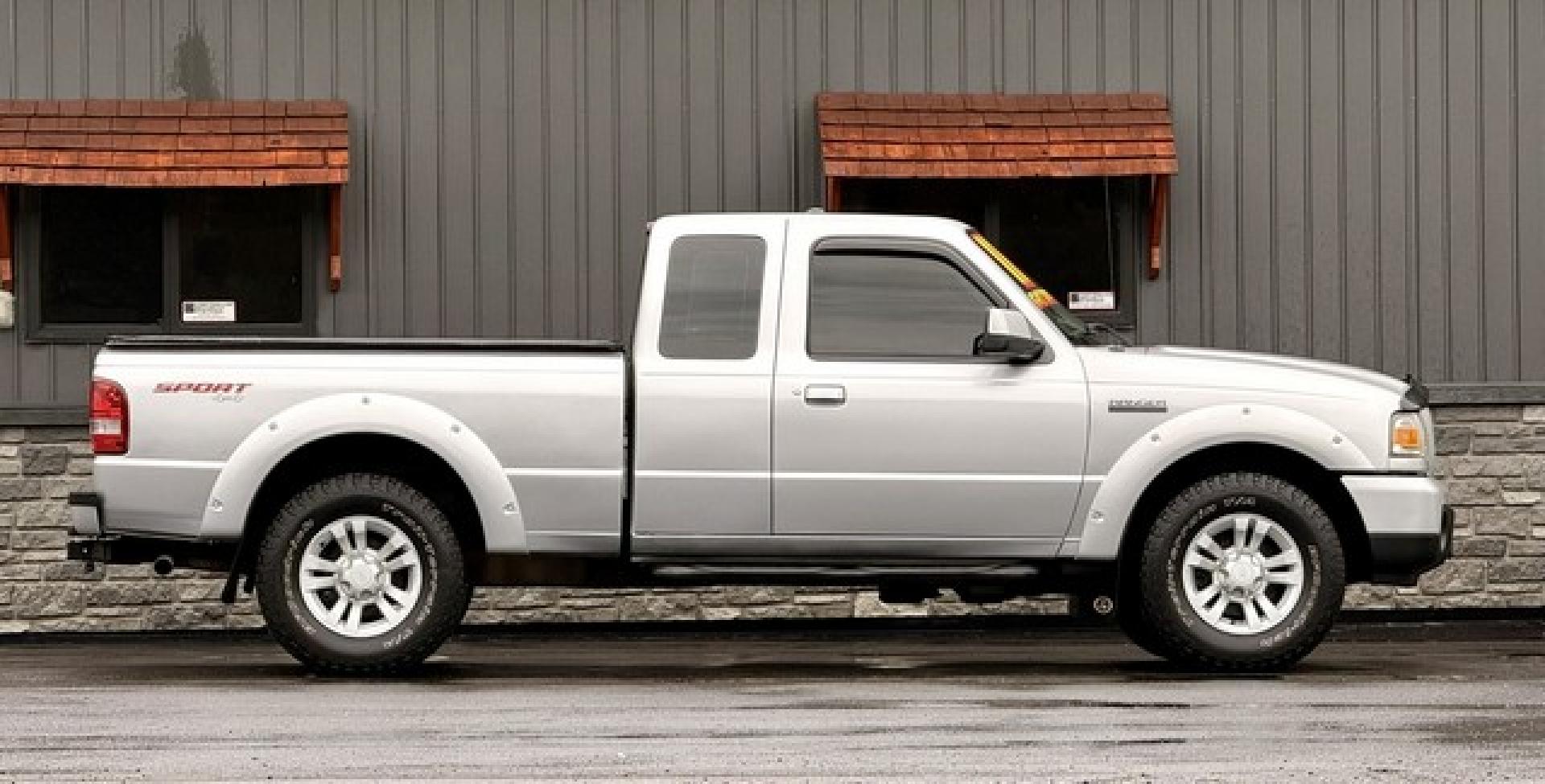 2011 SILVER FORD RANGER (1FTLR4FE8BP) with an V6,4.0L(245 CID),SOHC engine, AUTOMATIC transmission, located at 14600 Frazho Road, Warren, MI, 48089, (586) 776-3400, 42.485996, -82.974220- Photo#4