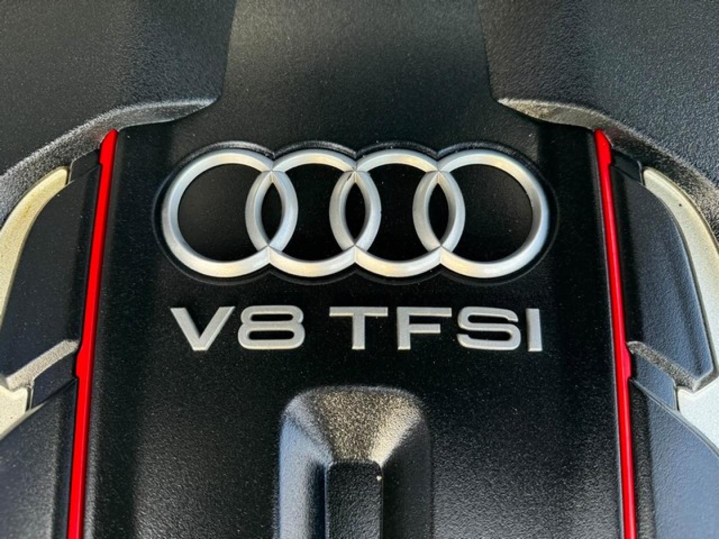 2016 SILVER AUDI S6 (WAUF2AFC1GN) with an V8,4.0L(244 CID),DOHC engine, AUTOMATIC transmission, located at 14600 Frazho Road, Warren, MI, 48089, (586) 776-3400, 42.485996, -82.974220- Photo#10