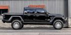 2020 BLACK JEEP GLADIATOR (1C6HJTFG5LL) with an V6,3.6L(220 CID),DOHC engine, AUTOMATIC transmission, located at 14600 Frazho Road, Warren, MI, 48089, (586) 776-3400, 42.485996, -82.974220- Photo#4