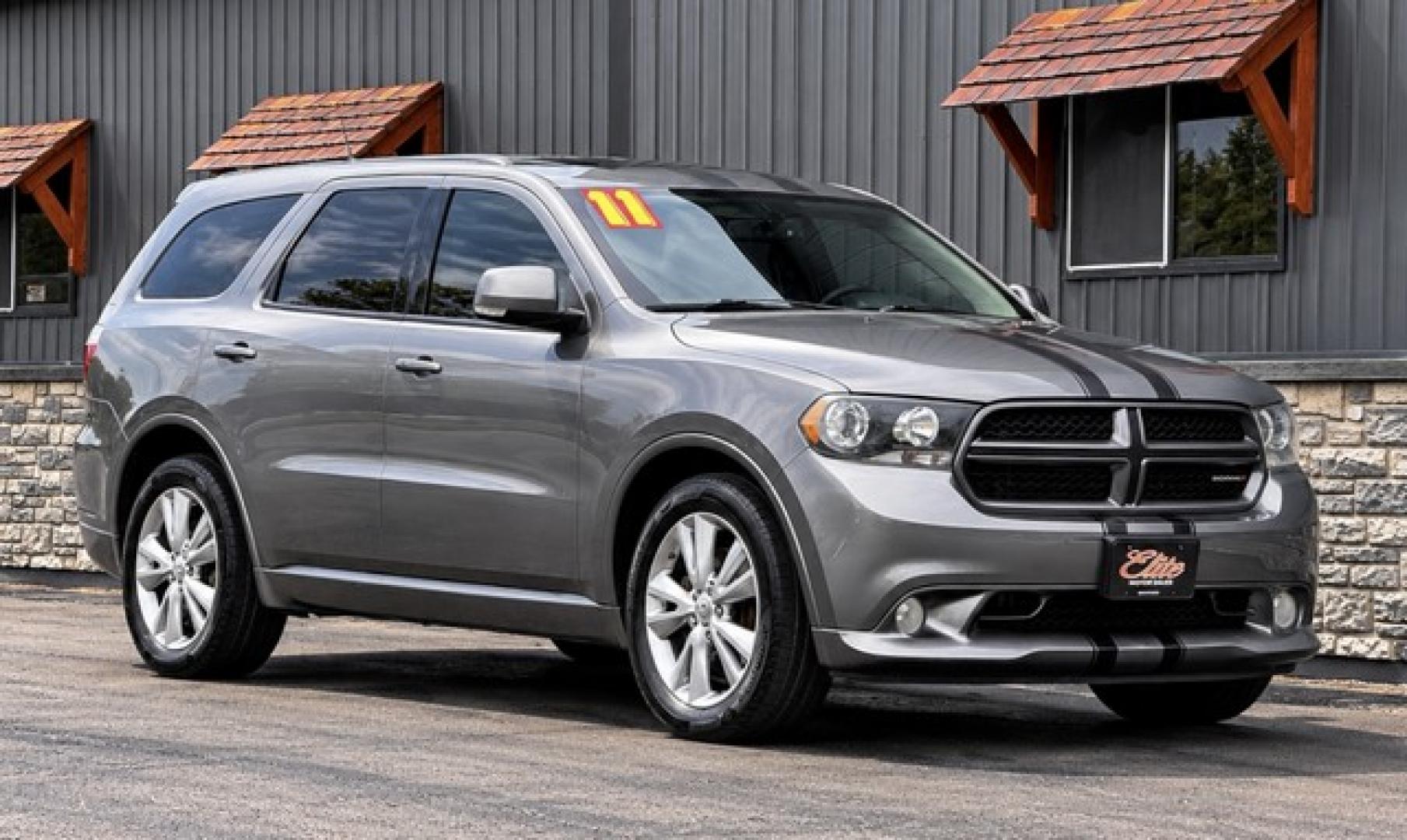 2011 GRAY DODGE DURANGO (1D4SE6GT4BC) with an V8,5.7L(345 CID),OHV engine, AUTOMATIC transmission, located at 14600 Frazho Road, Warren, MI, 48089, (586) 776-3400, 42.485996, -82.974220- Photo#4