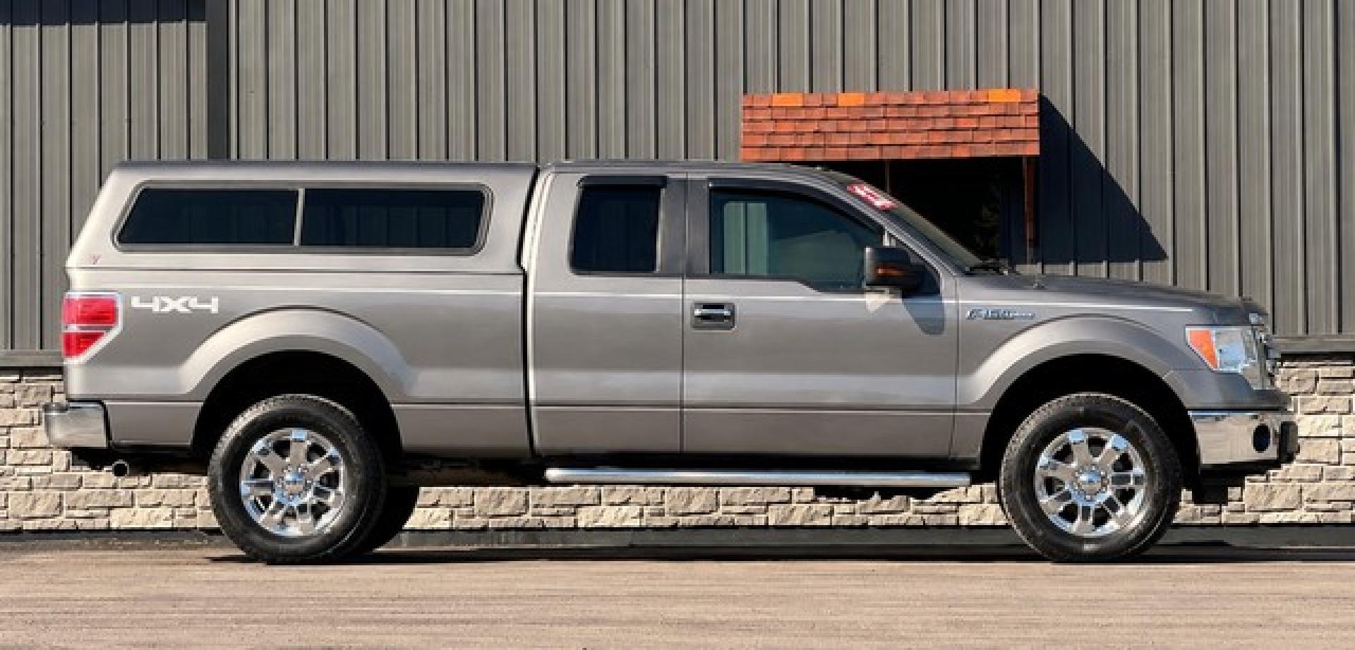 2013 GRAY FORD F-150 (1FTFX1EF0DF) with an V8,5.0L(302 CID),DOHC engine, AUTOMATIC transmission, located at 14600 Frazho Road, Warren, MI, 48089, (586) 776-3400, 42.485996, -82.974220- Photo#2