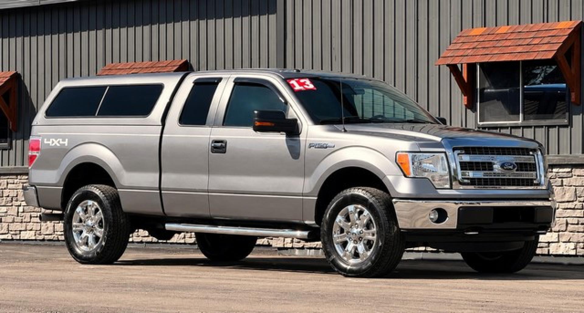 2013 GRAY FORD F-150 (1FTFX1EF0DF) with an V8,5.0L(302 CID),DOHC engine, AUTOMATIC transmission, located at 14600 Frazho Road, Warren, MI, 48089, (586) 776-3400, 42.485996, -82.974220- Photo#3