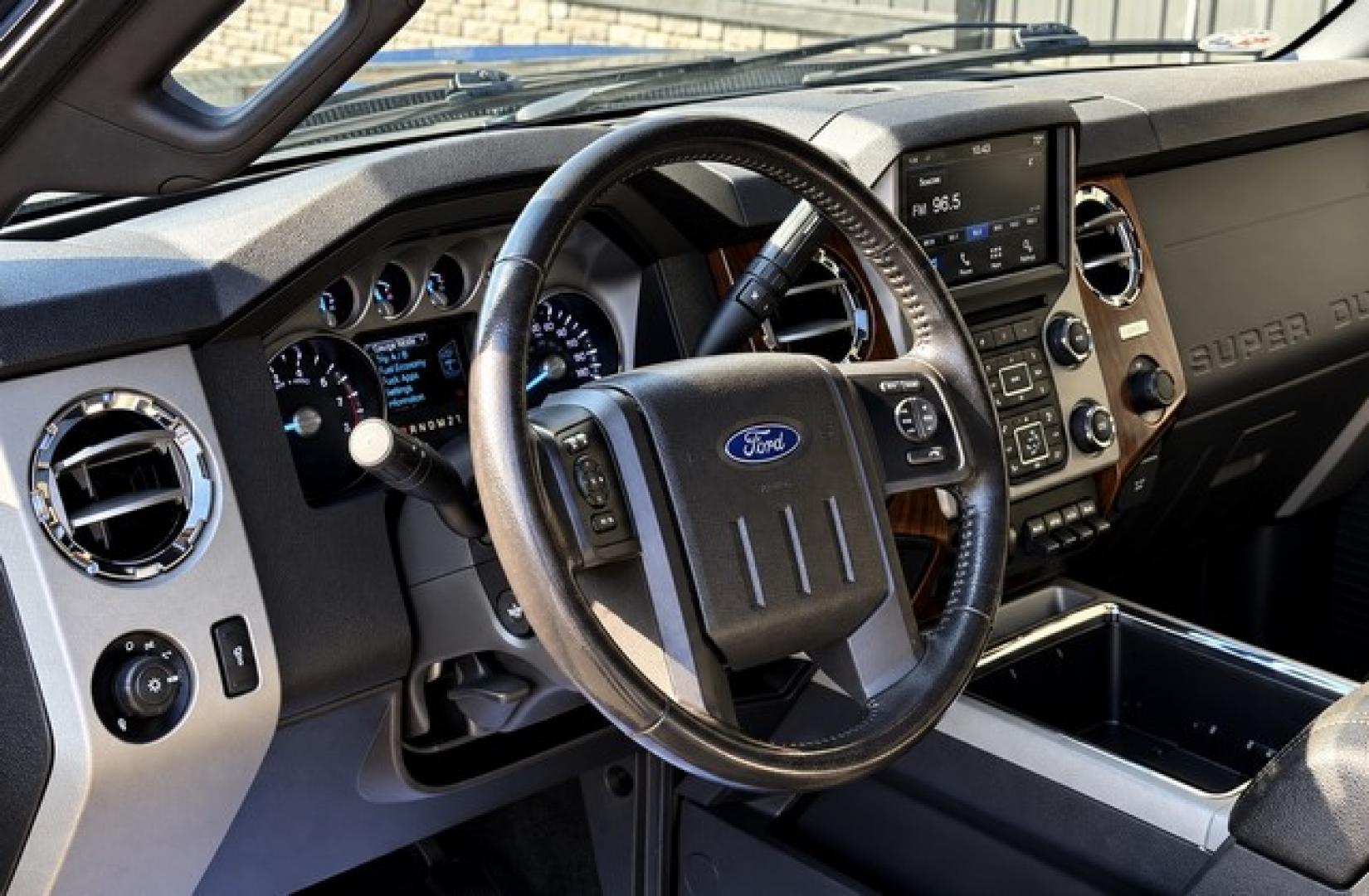 2016 BLUE FORD F-250 SUPER DUTY (1FT7W2B61GE) with an V8,6.2L(379 CID),SOHC engine, AUTOMATIC transmission, located at 14600 Frazho Road, Warren, MI, 48089, (586) 776-3400, 42.485996, -82.974220- Photo#10