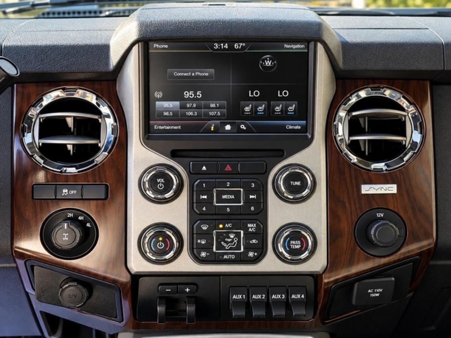 2016 BLUE FORD F-250 SUPER DUTY (1FT7W2B61GE) with an V8,6.2L(379 CID),SOHC engine, AUTOMATIC transmission, located at 14600 Frazho Road, Warren, MI, 48089, (586) 776-3400, 42.485996, -82.974220- Photo#12