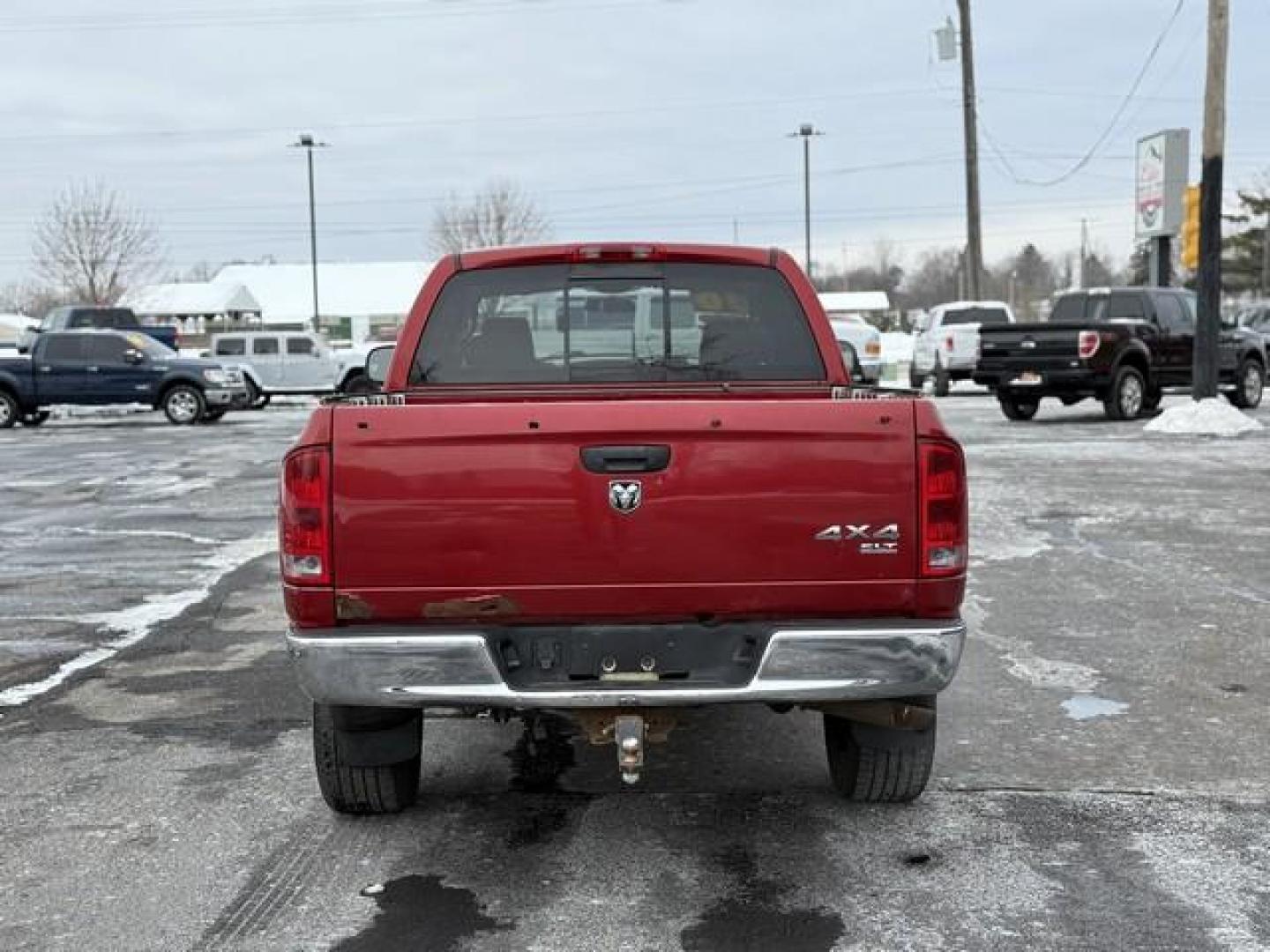 2006 BURGANDY DODGE RAM 1500 PICKUP (1D7HU18226S) with an V8,5.7L(345 CID),OHV engine, AUTOMATIC transmission, located at 14600 Frazho Road, Warren, MI, 48089, (586) 776-3400, 42.485996, -82.974220 - Photo#5